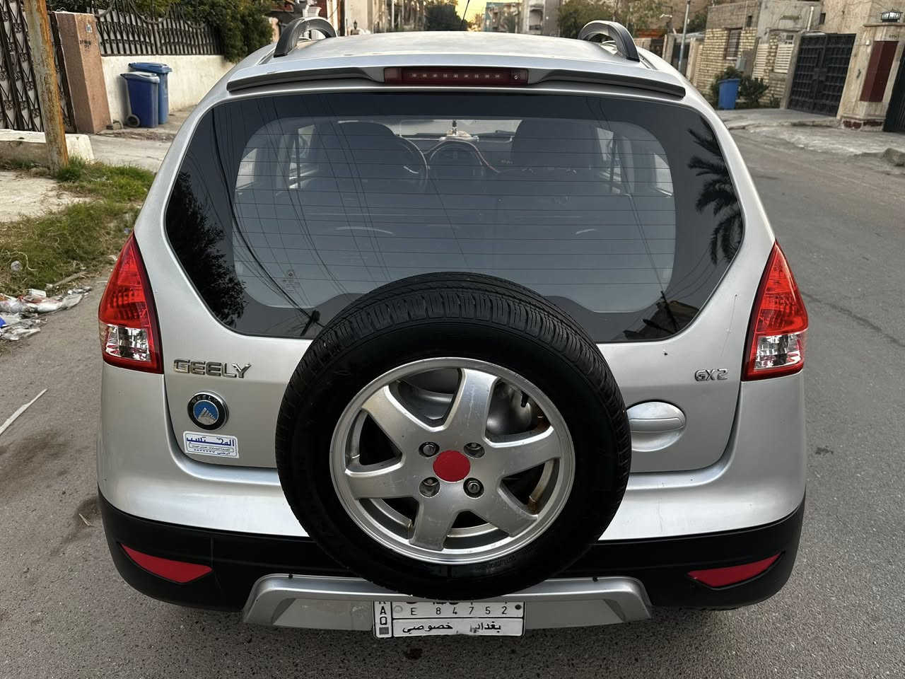 ***********
باندا كروز  2013  كير اوتو السعر 52 ورقة رقم بغداد مشروع وطني تحويل مباشر بيها صبغ جاملغ عكس السايق فقط سبب طخه خفيفة كير مكينة حداديه تبريد كله جديد مكان بغداد الصليخ ال 600  للاستفسار هذة رقمي ***********
