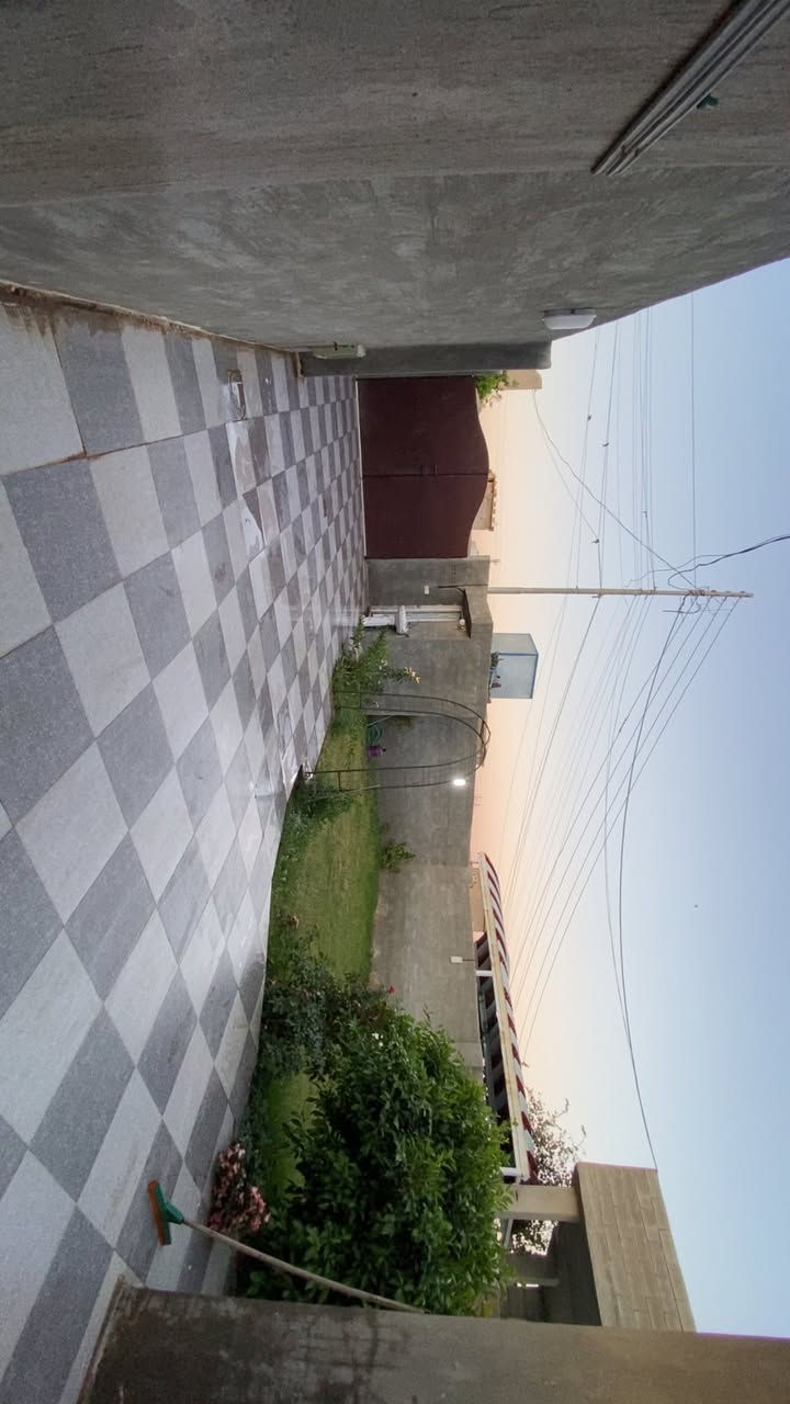السلام عليكم بيت للايجار
الناحية قرب البانزين خانة الحكومي مساحة البيت 300م البيت جاهز من كلشي يتكون البيت من استقبال وكلدور وصالة مع غرفتين نوم مع حمام داخلي وخارجي مع گراج يتسع اكثر من سيارتين للاتصال والاستفسار التواصل على الارقام 

***********

***********
