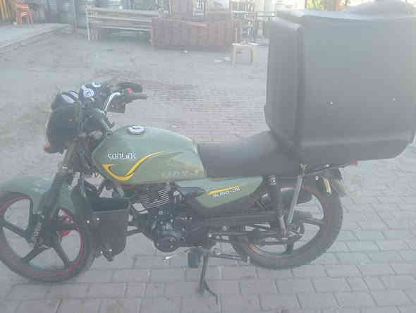 السلام عليكم شباب دراجه للبيع كامله وجاهزه واي نقص ما بيها موديل 2025 مكاني بغداد مدينه الصدر السعر 850 وبيها مجال ***********
