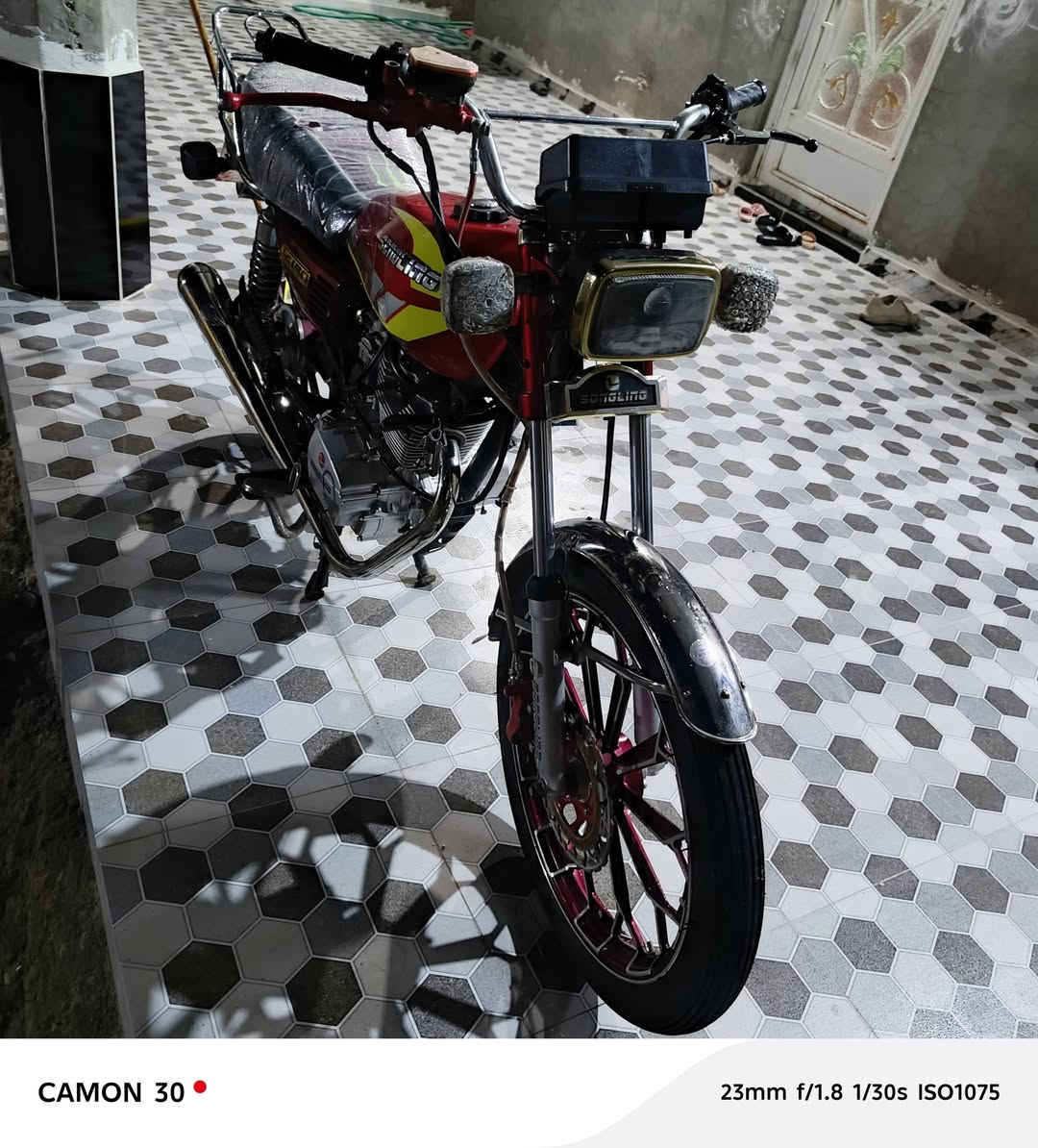 لبيع دراجه5گير مديل 2024 مفوله للاخير ماناقصهه شي
تايرات نضاف فقط ويل امامي بي عواج قليل يتعدل يكلف 10 الاف دشبول الكتروني دراجه جاهزه 
سعر 600 وبيهه مجال للطيبين 
رقم ***********
