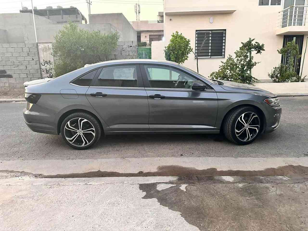 جیتا
مودیل ٢٠١٩
مواصفات S
گێڕ ئۆتۆماتیک
چامڵغ و نیو دەرگا سبوخ بێ ئێرباگ بێ ژوورەوە هەموو شتی بەشەرت - گێڕ و مەکینە کارەبایات هەموو بەشەرت
سەیارەکە زۆر بەقوەتە چەند پارچەیەکی سپۆڕتی لسەر دانراوە
ئاوێنە سپۆڕت
شاشە
٤ جام کارەبایی
ئاوێنە هیتەر
ویل سپۆڕت
ڕادار
کامیرا حەساس
ڕاداری پێشەوە
ڕاداری ئاوێنەکان
ڕاداری پشتەوە ئۆتۆ ستۆپ
یەدە سپۆڕت
زۆر مواصفاتی تر
هەموو شتێکی بەشەرت 
ژمارەی تەلەفۆن ؛ *********** أربيل, العراق
