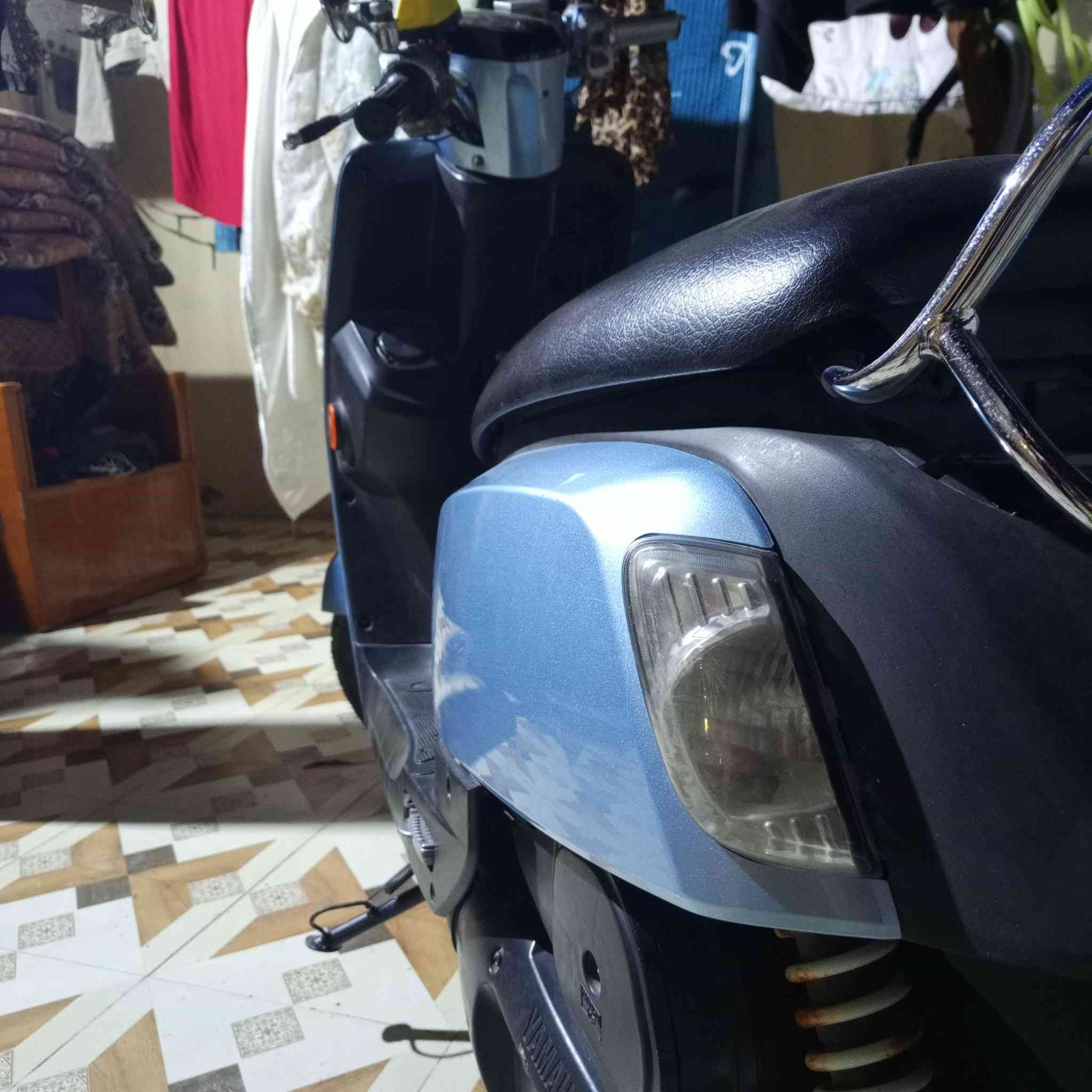 بوليس مسطره موديل 2013
ناشفه فقط اشايره ماتشتغل وعداد شاشه
تجي تفحص بعينك ماغشك ولا كلك هيج وتجي تشوف غير شيء
مال جناي ياخذه ماراح يتعب عليه 

***********
