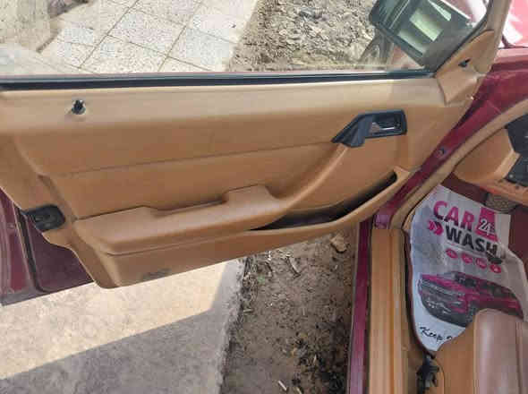 مرسيدس دب موديل 91 رقم بغداد انكليزي السياره معمره بالكامل ادامه كامله للمحرك  محوره محرك 3000 غرفه جديده السعر 55 وبيها مجال
 مكان السياره بغداد ***********
