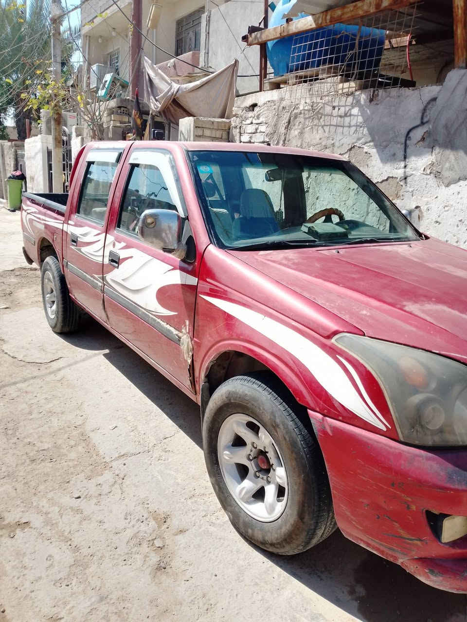 سلام عليكم سياره كنو موديل 2009 رقم انكليزي الحد 2029, سياره بسمي مكينه البلاديه مالته سياره خير من الله السنويه بسمي العنوان بغداد الشعب حي البساتين و موجود التواصل على الماسنجر رقم الهاتف ***********, السعر 47 وبيه مجال
