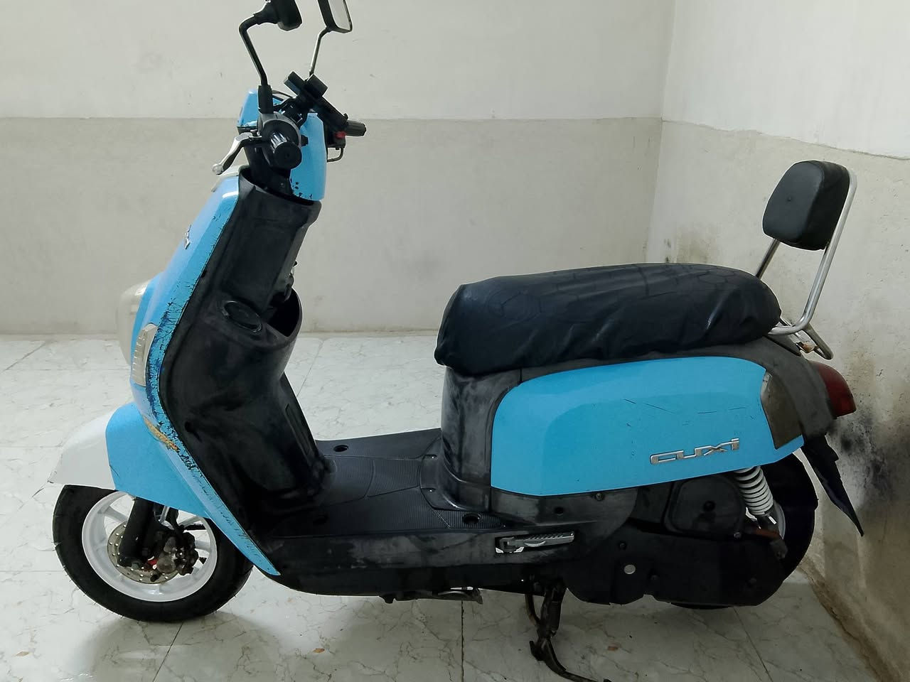 بسم الله
السلام عليكم بولسي للبيع النضافه خير من الله وكله شغال 
السعر 550
العنوان ناصريه حي الفداء شارع المدارس للستفسار 
***********
