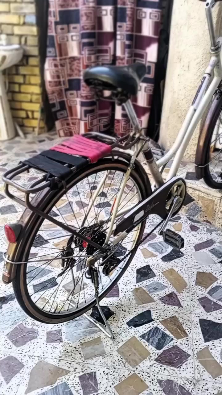 سلام عليكم ورحمه الله وبركاته بايسكل للبيع نضيف سعر خاص


**إذا كنت صاحب هذا الإعلان وتريد حذفه لأي سبب، رجاءا أرسل رسالة إلى الدعم الفني**