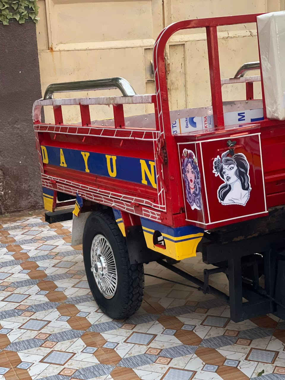 ستوته للبيع موديل 19 اوراق اصولي مكينه نضيفه كهربائيات ضفيره جديده كامله تخم تأير جديد ستوته نضيفه السعر خاص


**إذا كنت صاحب هذا الإعلان وتريد حذفه لأي سبب، رجاءا أرسل رسالة إلى الدعم الفني**