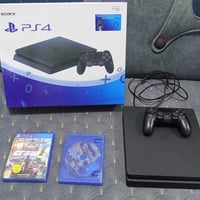 بلاي ستيشن فور • ٥٠٠GB • مع ملحقات