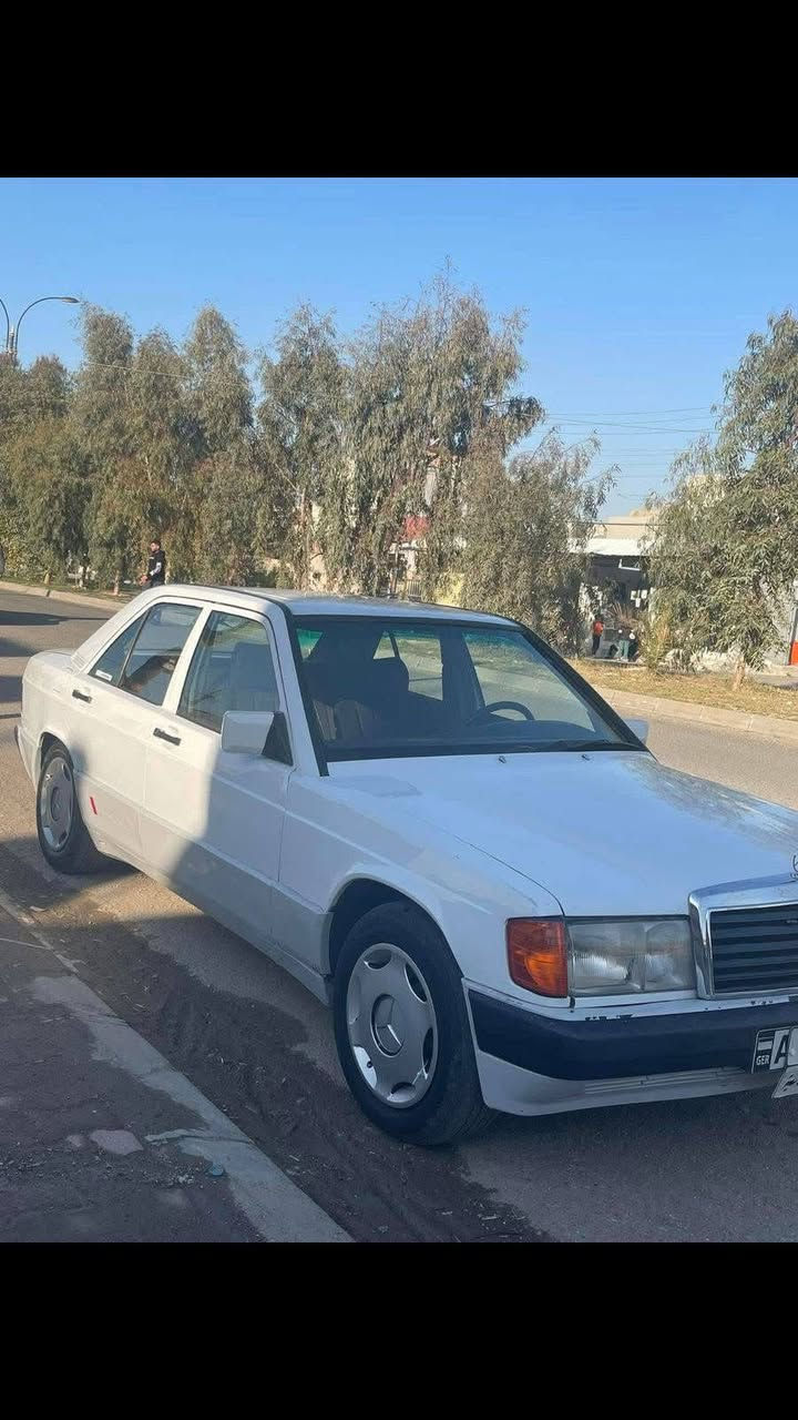 سلام عليكم مارسدس مكفوله كفاله عامه سياره جاهزه مفوله السعر ٦٠ /***********
