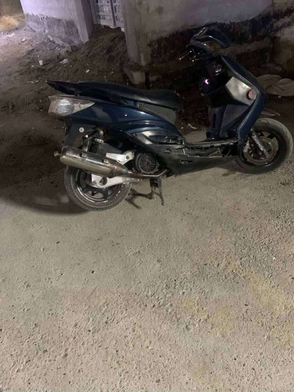 السلام وعليكم دراجه سكنس فحل كابريتر مو نوزل دراجه حلوه ومكينه ناعمه وحلوه كهربائيات كله شغاله لايت عالي وناصي وشاير كيج طوافه ورون كله شغال سعر ب525


**إذا كنت صاحب هذا الإعلان وتريد حذفه لأي سبب، رجاءا أرسل رسالة إلى الدعم الفني**