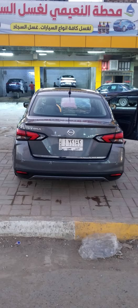 سلام عليكم فيرسا ياباني اصل وارد مكسيكي سياره جديده بمعنا الكلمه فول مواصفات بصمه رادارات كامره حساسات شاشه جبيره لمس داخل كاربون فايبر دفيوزر كاربون فايبر  سبايدر بلادي سياره سوبر محسن ام الخط كير مكينه شرط كفاله تخم تاير صار اقل الشهر من شديته صدر امامي خلفي جديد باتري جديد حادث فق بنيد وشوي بارد بجاملغ الايمن بدون اي دواخل ماشيه 75 رقم انبار معوقين بقه اقل السنه وتنتهي عندي بيها وكاله عامه مطلقه من صاحبها اكدر احول وسوي وكاله منها  

بيع او مراوس حسب القناعه السعر 115 وبيها مجال بسيط اي ستفسار ***********   مكان السياره الرمادي التاميم  (ومن الله التوفيق)
