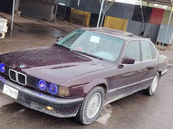 سلام عليكم مكلف بلنشر
بي ام موديل 1992

 محرك 30 فول اتوماتيك شرط

 صبغ الجمالية بدون معجون 

داخل حيل نظيف 
سلايت فتحة طكتين
تخم تايرات جدد ويل بلادي
 صدر جديد
رقم صدامي
 سنويه عظم عاج شرط تحويل
 ثاني يوم 
السعر 55 وبية مجال
مكان السيارة صلاح الدين بيجي
 الاتصال على الرقم ***********
