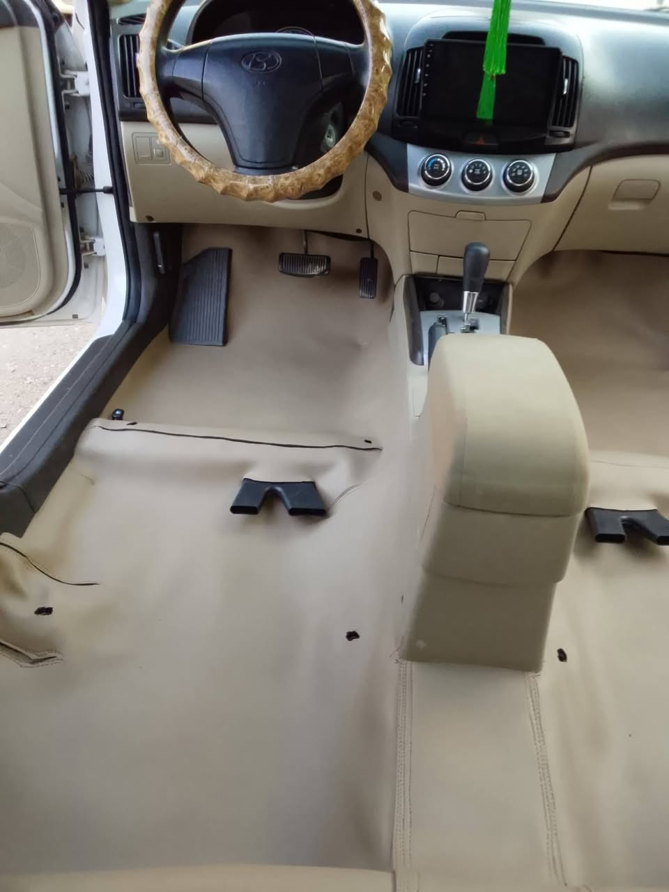 ابو رســــــول 
دوشمة أرضية جلد درجة أولى 
بسعر مناسب الجميع أنوع السيارات الصالون بسعر 50 مع الصندوك 60
العنوان العزيزية الشباب مقابيل العماره السفينه 
الاستفسار اتصل على الرقم ***********
خادمكم أبو رسول
دوشمة التساهل
