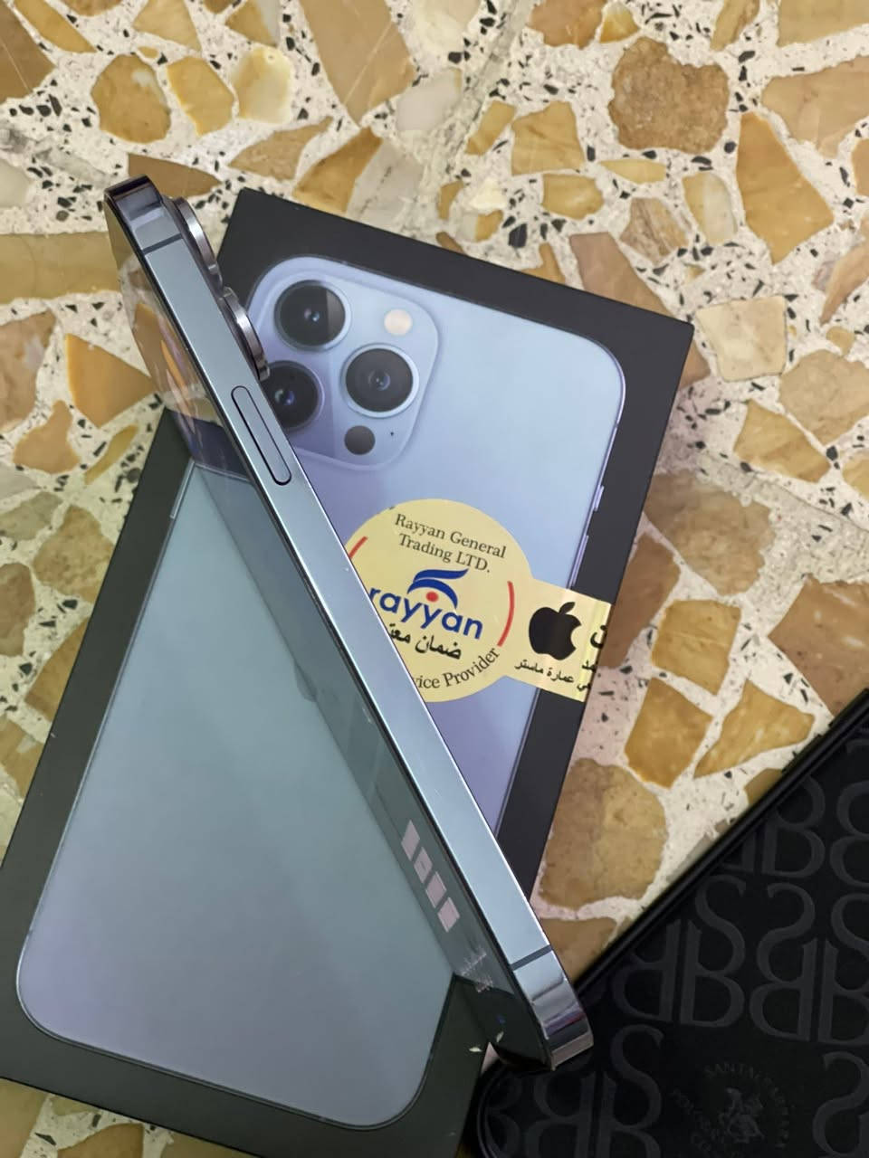 ١٣ برو ماكس الجهازه عراضه كمله الجهازه جديد مامصلحه الشراق الوسط الذكرا ١٢٨ البطاريه ٧٧ السعر ٧٠٠ لف المكان بغداد مدينه الصدر ***********
