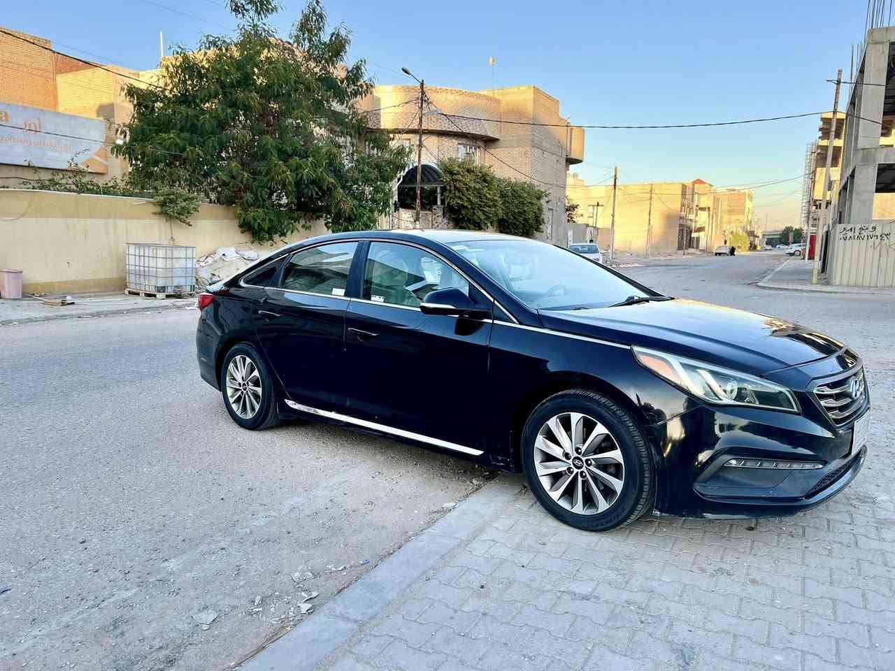 اللهم صلى على محمد وآل محمد 
للبيع سوناته موديل 2017
السياره ادوات ادوات لامتومه ولابيه رقم كصتين قماره وجنطه
دخول جديد ستوه كامله جديده كارتون ماعايزه برغي
مواصفاته
1 لون اسود بلادي
2داخل لونين
3ويل كروم
4اشاير مري
5شاشه+فول تحكمات
6كامره خلفيه
7بلاتوث +اواكس
8كشنات الاماميه كهرباء
9ريمونت تقفيل وتفتيح
10مكينه2400
السياره متعوب عليه شغل درجه اوله
مكان السياره النجف الاشرف
السعر60$الميعجبه السعر يدعيلنه برزق واللهم يرزق الجميع
الاتصال على ***********
