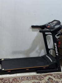 جهاز جري مامستخدم هواي جديد لك بي ماطورين للخصر ووللجري يتحمل وزن عالي...