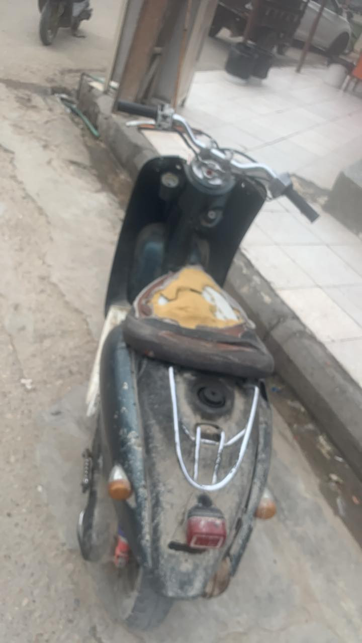 ‏دراجة للبيع مصرية شغالة مكان الناصرية حي أريده السعر90 كفرها الأمامي موجود أي استفسار￼ الاتصال على هذا الرقم ***********￼
