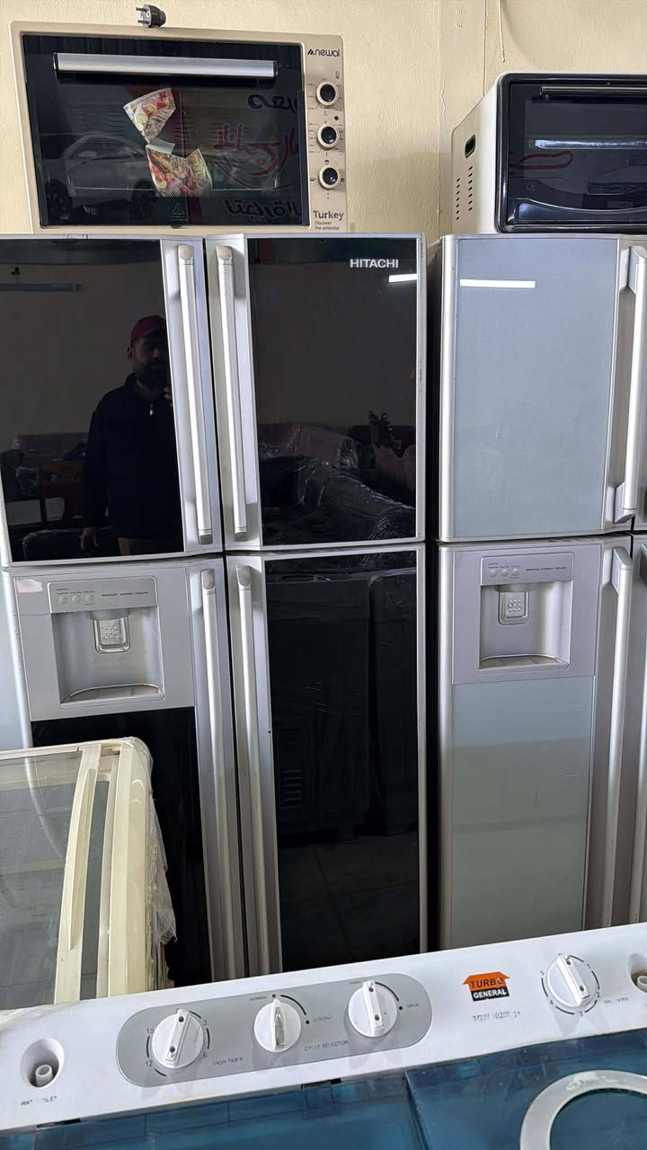 للبيع ثلاجات 
العنوان الديوم شارع 60
توصل على رقم ***********
