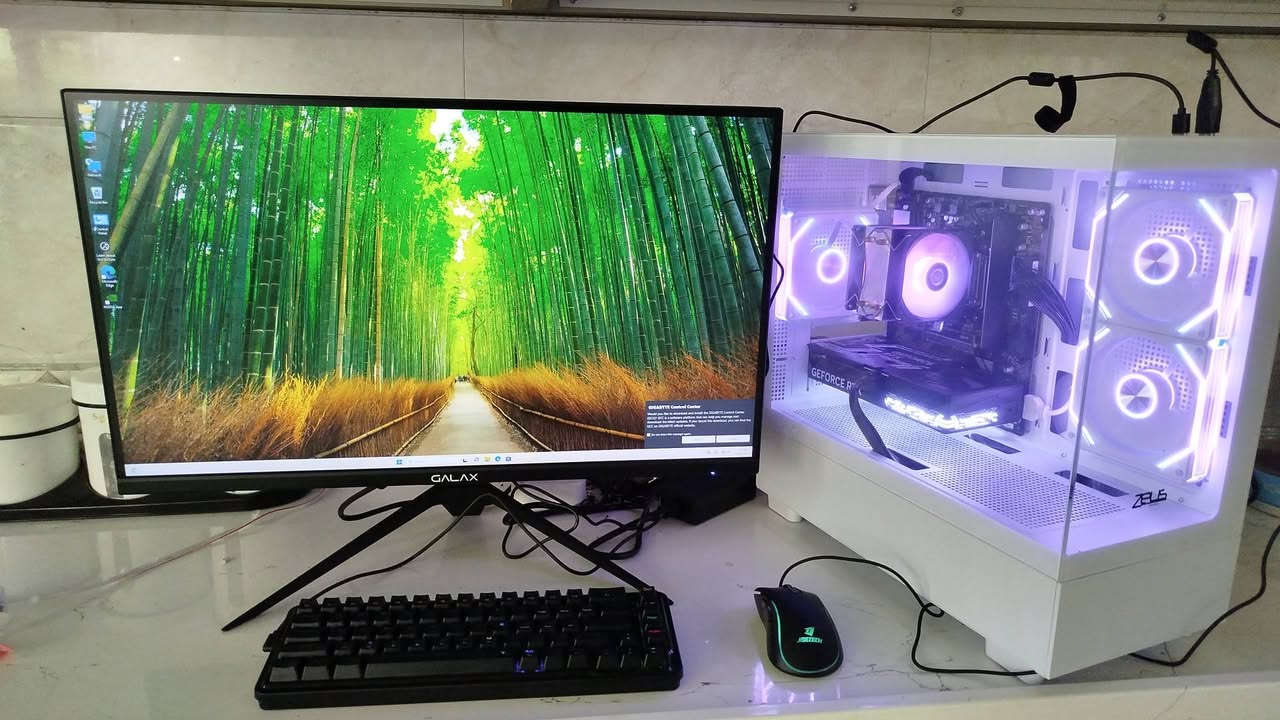 تجميعة PC للبيع - المواصفات:
المعالج: AMD Ryzen 5 7500F
كارت الشاشة: NVIDIA RTX 5060 Ti 16GB
المذربورد: MSI B650M PRO
الرام: 16GB DDR5 5600MHz
الهارد: M.2 NVMe 512GB (3500MB/s)
البور سبلاي: 650W GALAX
الكيس: Black & White Edition
الشاشة: 2K Resolution | 165Hz
ماوس+ كيبورد nova

استعمال ٤ اشهر 
كل القطع عليها ورقة ضمان سنتين من المكتب

السعر: 2,000,000 دينار عراقي
للتواصل (اتصال + واتساب): ***********
