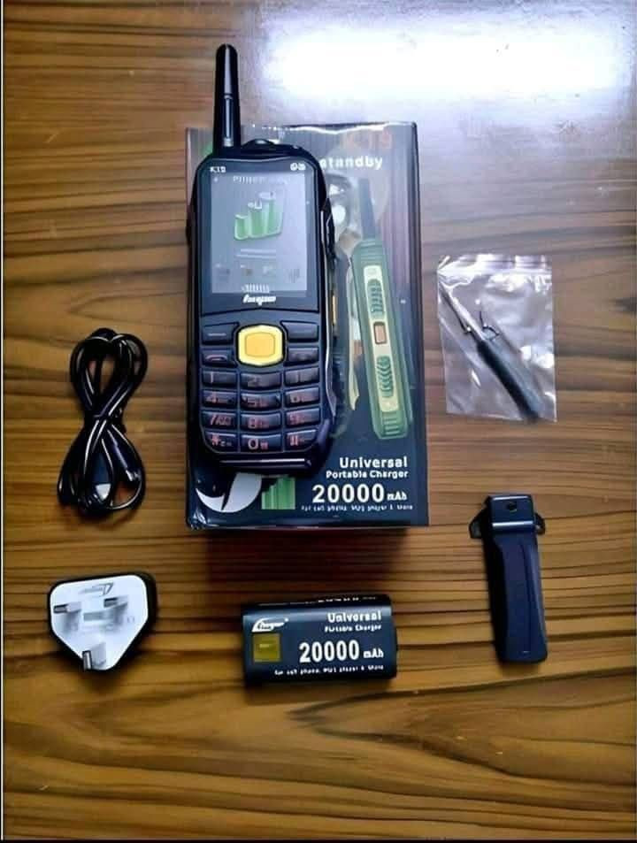 اخيرا رجع توفر جوال 4 خطوط الجبار
K19  من شركة هوبي  
🔥🔥🔥🔥

جوال المهام الصعبة – Hope K19 🔥
💸 سعر مذهل وإمكانيات جبّارة! 💪
⚡ بطارية خارقة بسعة 22000 مللي أمبير تدوم لفترة طويلة جدًا وتعمل كـ باور بنك لشحن أجهزتك الأخرى.
🔦 كشاف طوارئ قوي جدًا لإضاءة استثنائية في أي وقت.
🎭 خاصية تغيير الصوت لمزيد من المرح والمفاجآت!
📶 شبكة قوية بفضل الهوائي الخارجي (Aerial) لضمان استقبال ممتاز في الأماكن البعيدة.
📞 يدعم 4 شرائح SIM لتغطية كاملة واتصال دائم.
📻 راديو يعمل بدون سماعات لتستمتع بالموسيقى والأخبار في أي مكان.
📺 تلفزيون مدمج يعرض القناة الأولى والرياضية مباشرة.
🔒 غطاء خلفي قوي ومحكم الإغلاق لحماية الهاتف من السقوط والصدمات.
📸 كاميرا خلفية لالتقاط اللحظات المهمة 
📂 يدعم كارت ميموري لتخزين جميع ملفاتك.
🌍 يدعم جميع اللغات لاستخدام سهل ومريح.

🚚 التوصيل متاح داخل دمشق والشحن إلى جميع المحافظات!


**إذا كنت صاحب هذا الإعلان وتريد حذفه لأي سبب، رجاءا أرسل رسالة إلى الدعم الفني**