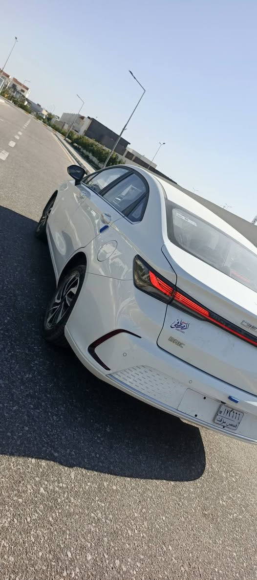 للبيع سياره بايك حره تترقم في جميع المحافضات
..BAIC U5 PLUS
 موديل .2026 زيرو صفر كيلومتر 
حره 
مواصفات فول 
بدن الماني ومكينه وكير ياباني دوش 

تحديد مسار
مثبت سرعة 
حساسات 360
كامرات 360
رؤيه محيطيه تنبيه مركبات جانبي
كشاف ضبابي 
مانع انزلاق 
كشنات جلد نابا الماني نفس المرسيدس 
تحكم كهربائي بكرسي السائق 
ارباكات امامي وخلفي 
محرك  تنفس طبيعي ميتسوبوشي ياباني 
هند بريك كهربائي 
جام كهرباء 
مثبت سرعه
العنوان ديوانية
السعر اني ماخذها ١٣٠ قبل يومين ان شاء الله بيها مجال
***********
