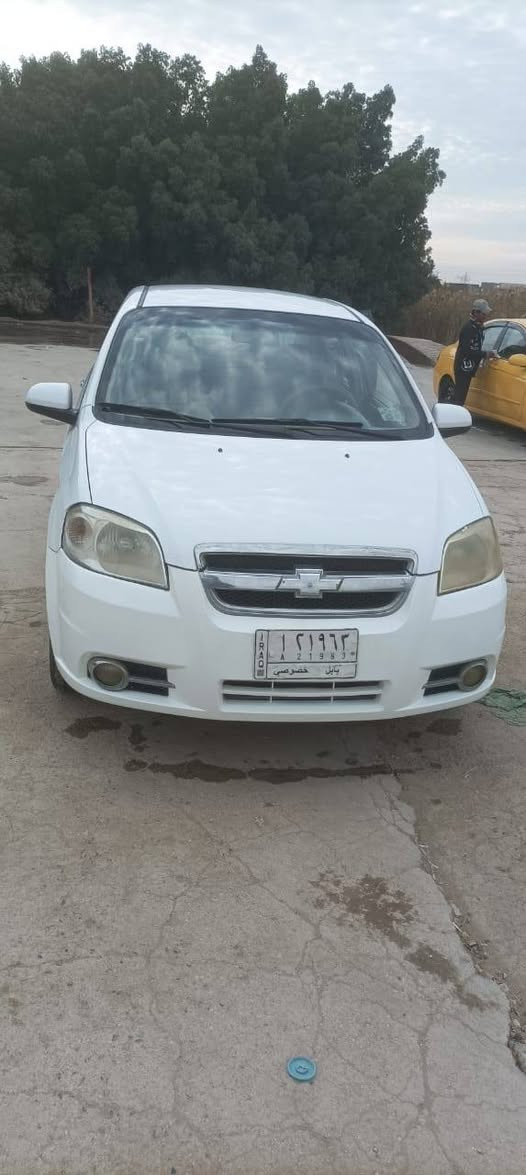 افيو 2011
مكاني حله 
بيها حاملغ جهه الصدر مبدل 
الباقي كفالة 
***********
