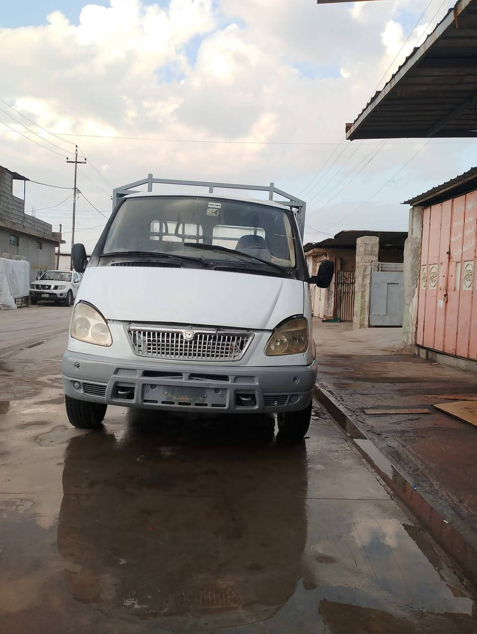 السلام عليكم سيارة بكب حمل كازيل 2طن  بزين رقم بغداد سنوية مشروع وطني لغايه 2031تحويل أو وكالة سعرها 40 ورقه كركوك قضاء داقوق  ***********
