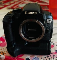 كانون D700 • عدسة 70/300 • نضيفه
