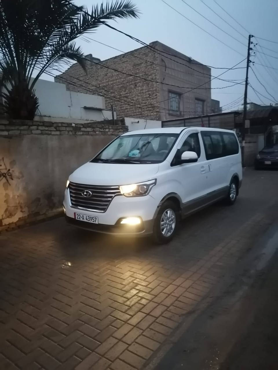 السلام عليكم من رخصت الادمن استاركس 2019 سيارة اربعة دسكات المكينة ما مفتوحة  اربيل بسمي السيارة مكفولة من الضربة بيهة رصعات موضحات بالسونار السعر 235 وبيهة مجال قليل ***********
