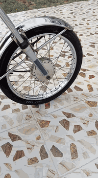 السلام عليكم شباب اربعه قير 21 اصلي سلامته اوراق اصولي دراجه حلوه خير من الله كل نقص ما بيها كهربائيات شغاله السعر 750 بها مجال مكاني كوت شارع النفط انفصال على الخط***********📞
