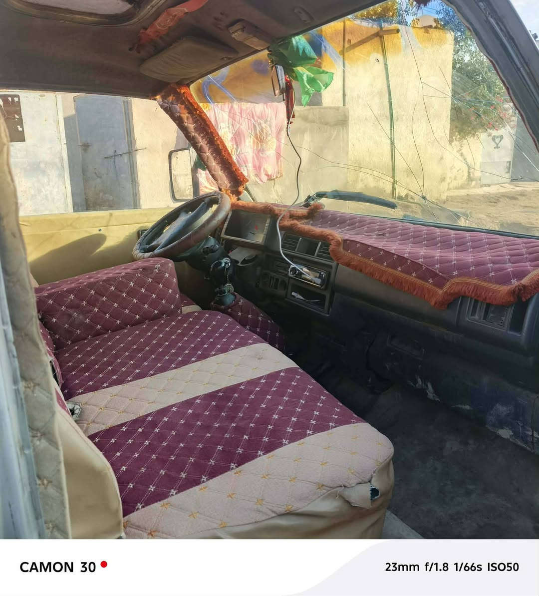 السلام عليكم سياره 92 مقفوله كفاله عامه راعيها ثاني يوم داور رقم انجلي 35 ***********
