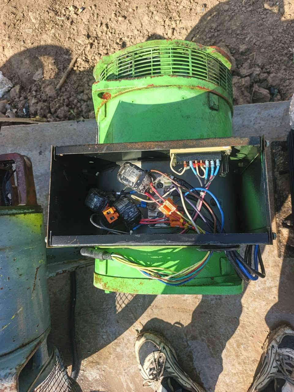 السلام عليكم راس توليد 30كيفي السعر
6ورقات مكاني بغداد ***********  ( ) ***********
