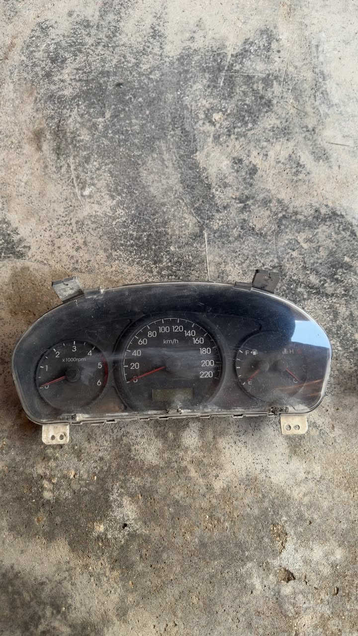 سلام عليكم

دوس نضيفات هنه وقواعدهن جيب وشد سعرهن ٨٠ وبيهن مجال قليل

سبير ستاركس بلادي ب٥٠

دوسه كاز مفتوح مديل ١٠ سعرها ١٠

عينه مسكر كير عادي سعرها 

دعاميه هي وكشافاتها. سعرها ب٣٠ 

للاستفسار ***********

مكاني كربلاء طويريج
