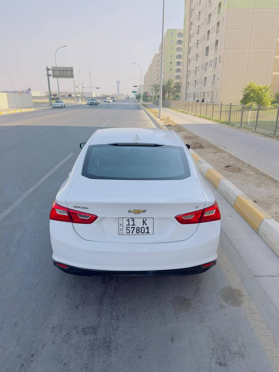 السلام عليكم

‏🚗 Chevrolet Malibu LT وارد أمريكي
موديل 2023 – لون أبيض ✨
🔹 محرك 1500 تيربو اقتصادي وقوي
🔹 ممشى (70 الف ميل)
🔹كير أوتوماتيك
💎 المواصفات الكاملة:

🔸 بصمة أبواب + بصمة تشغيل
🔸 تشغيل عن بعد
🔸 رادار أمامي + مانع تصادم
🔸 نظام قيادة شبه ذاتية
🔸 نظام تحديد ومسار (Lane Assist)
🔸 مثبت سرعة (Cruise Control)
🔸 سايد بريك إلكتروني (بصمة)
🔸 مانع انزلاق + ABS + 4 دسك
🔸 لدات نهارية أمامية

🔸 شاشة كبيرة تدعم 📲 Android Auto & Apple CarPlay
🔸 خرائط GPS
🔸 كاميرا خلفية
🔸 شاشة معلومات وأعطال داخل الدشبورد

🔸 كشنات كهرباء + تدفئة
🔸 تبريد مناخين منفصل
🔸 تبريد أمامي وخلفي (بيانو)
🔸 تحكم جهتين
🔸 الجام الأمامي أوتو

🔸 حساسات إطارات
🔸 منافذ USB / Type-C / 12V
🔸 إطفاء ذاتي عند التوقف (Start/Stop)
🔸 جنوط 17
🔸 أرضيات وكالة + سبير 
✔️ السيارة جاهزة من جميع النواحي
✔️ نظيفة ومرتبة وجاهزة للفحص
📍الموقع: بغداد الامين الثانية
💰السعر: (123 $)
السيارة بيها باب عكس سايق اجه من امريكا مبدل اني هنا صبغته وبيها بارد 
للاستفسار ***********
1G1ZD5ST3PF161135
