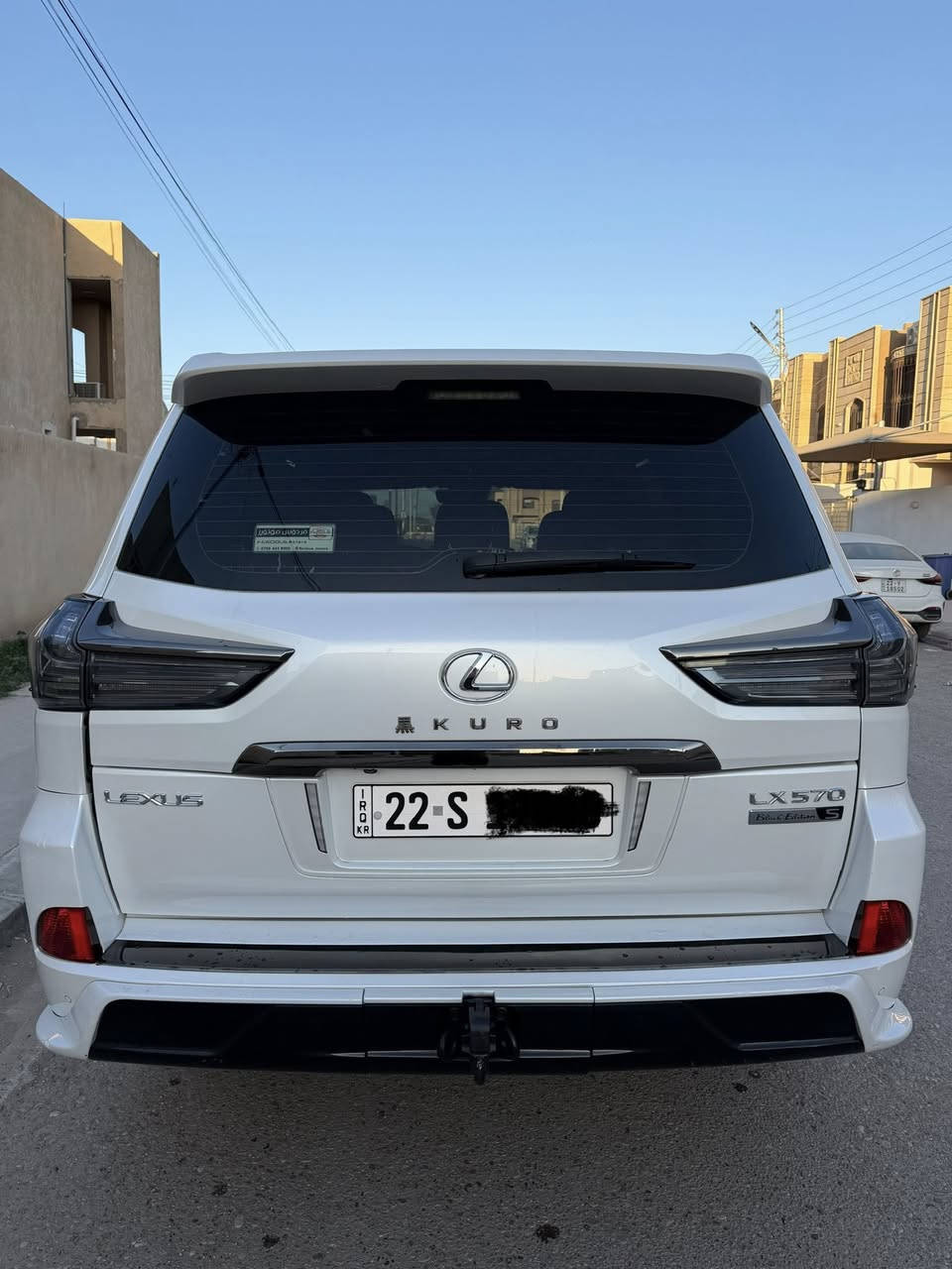 لكزز 2019كورو اصل رقم اربيل
ماشية 210ألف حقيقي
بيها بابين تبديل وجاملغ بدون دواخل اليمين 
رقم اربيل بإسمي 
مكاني تكريت
للتواصل***********
