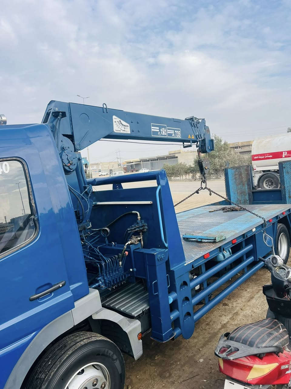 السلام عليكم اتيكو 2003 سنويه جديده  لل 28كرين 5طن أربع سلايتات سياره 8برغي مكينه 6سلندر باب دفتري بدي 6ونص خير من الله جاهزه للعمل اي استفسار ع الرقم مامتواجد ع الفيس /077321535/***********  
سعر 300 وبي مجال
