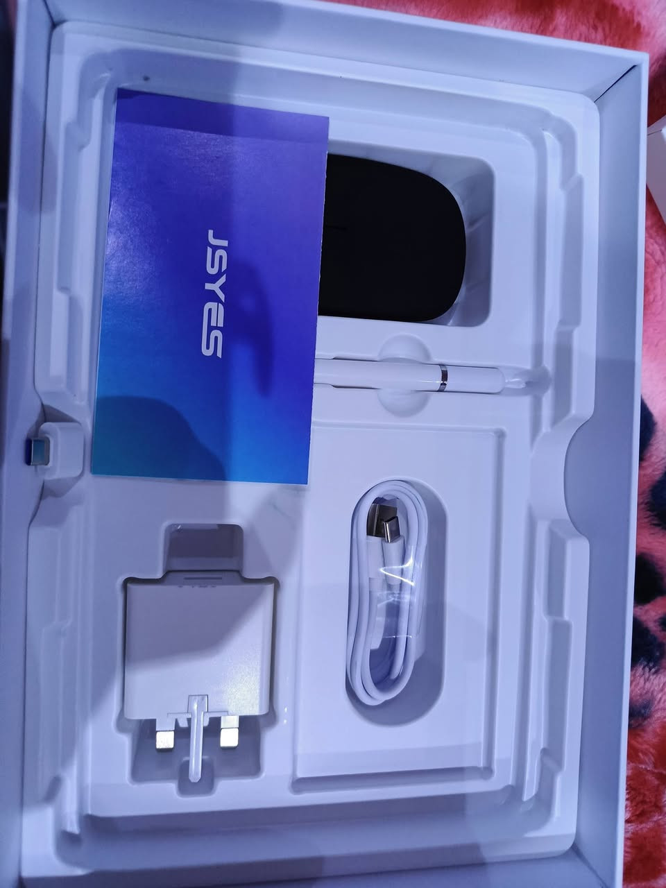 سلام عليكم 
للبيع ايباد او مراوس 
سعر 150الف بيه مجال  
للاستفسار ***********
مكاني بغداد حي عامل 
يوجد توصيل
