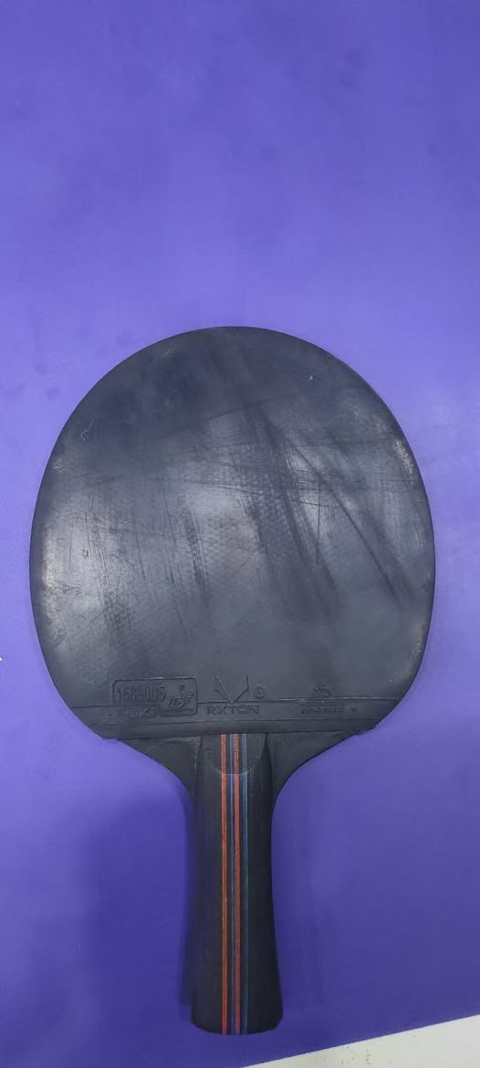 السلام عليكم عندي ركت منضدة للبيع مستخدم السعر 20  وبي مجال من شركة لوكي 4 نجوم  مكاني بغداد رقم ***********
