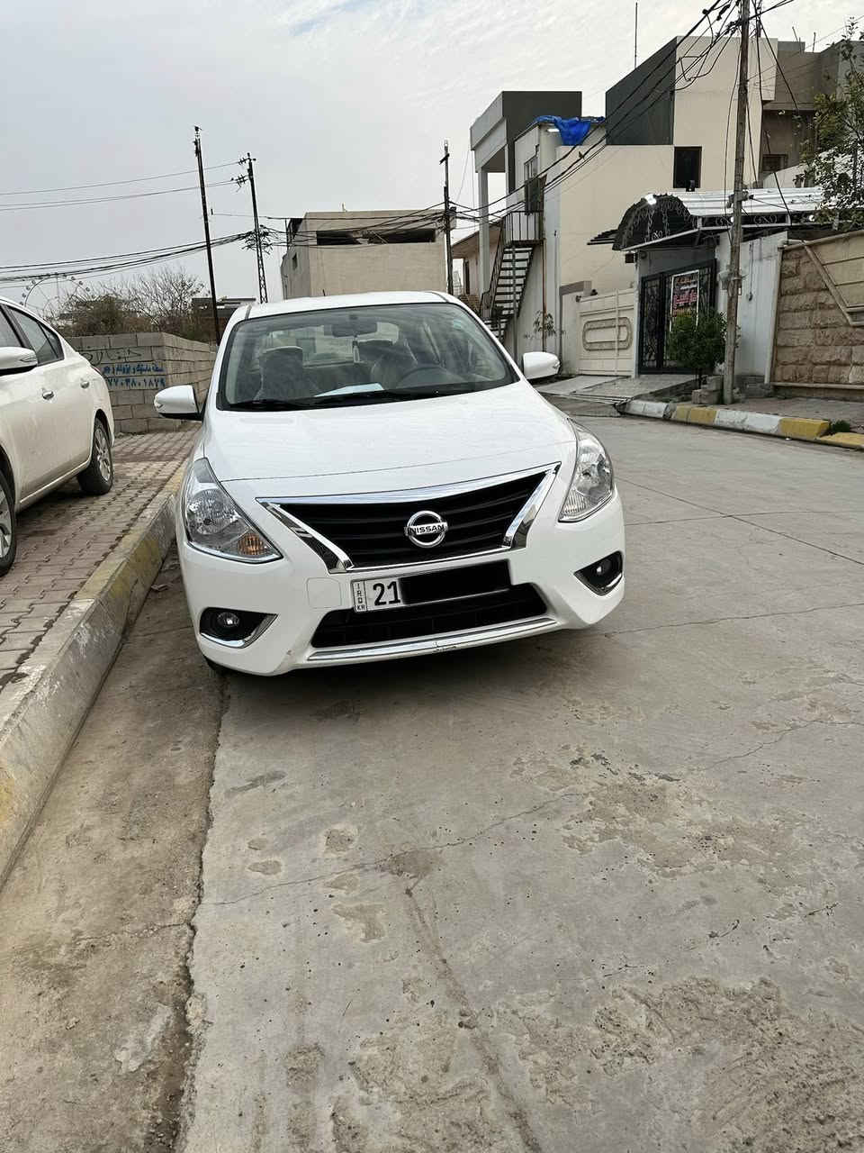 NISSAN صني 
موديل :2025
المواصفات: شاشه كبيره . تحكم استيرن جهتين . تبريد قطعتين . اشاير بالمري . اربع جام كهربائي 

ملاحظه: السياره بيها ثلاثه رصعات 
السعر  124 $
للاستفسار:***********
