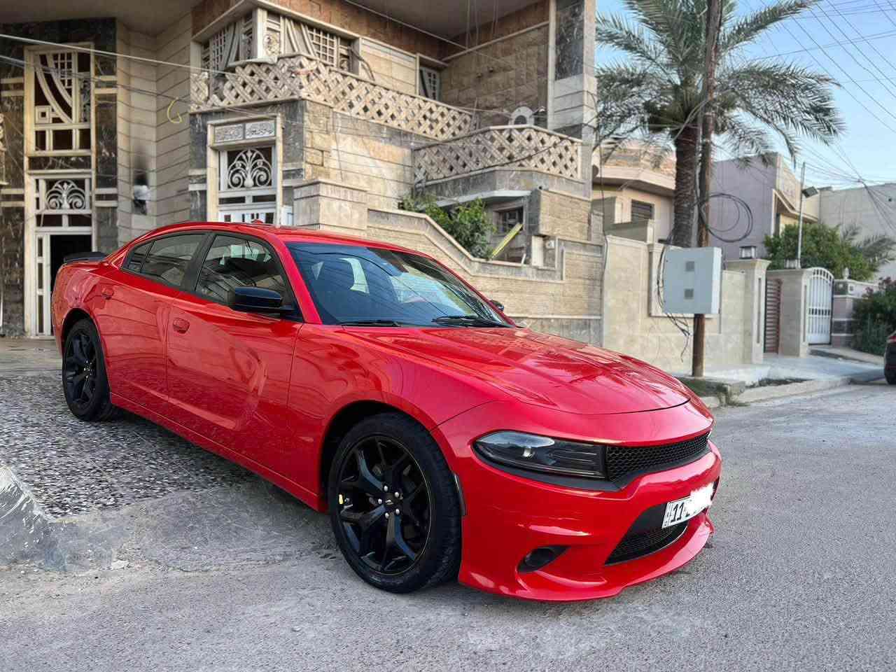 السلام عليكم ورحمة الله وبركاته دوج جارجر 2023 
لون مميز احمر طماطي 🔴

(LAST CALL)

ضررها قطعتين طرف الجاملغ وطرف البنيد ضرر خفيف 

ماشيه : 35 الف فقط
تو ويل 
رقم بغداد الجديد بأسمي شخصيآ 

السعر / 233 

***********
