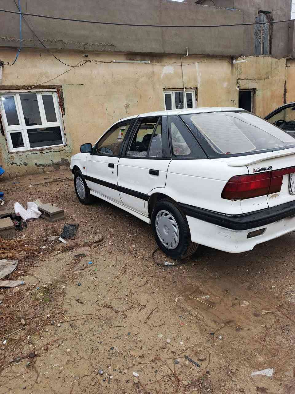 مستبوشي لانسر موديل 92سنوية عضم عاج منتهية بل21دفتر بانزين بيها شرط التحويل نظافة كدام العين السعر مناسب جدا ***********
