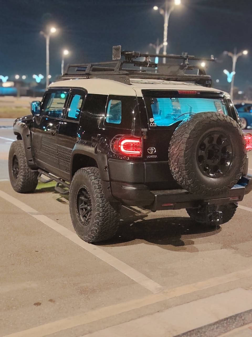 إف جي خليجي للبيع أو مراوس مو ديل ١٣ فور ويل السياره تشغيل عن بعد بصمه مرفعه ولوي اولدمان وأضافت اسبيسرات ويل أصلي فويل وتايرات بفي كودرج امريكي ٣١٥ ٧٠ ١٧ إنتاج جديد ستوني ماخذهن بدون وحيف والسياره مزوده حته من الداخل وسستم صوت ودمام وتويترات وام بلي فاير أصلي امريكي واظافت لد بار أصلي ثلاثة مصاطر امريكي وبعد بيه هواي شغلات واظحه بالصور السياره مابيه أي نقص جازه من كلشي ترايه لدهوك وبالثلوج ***********
