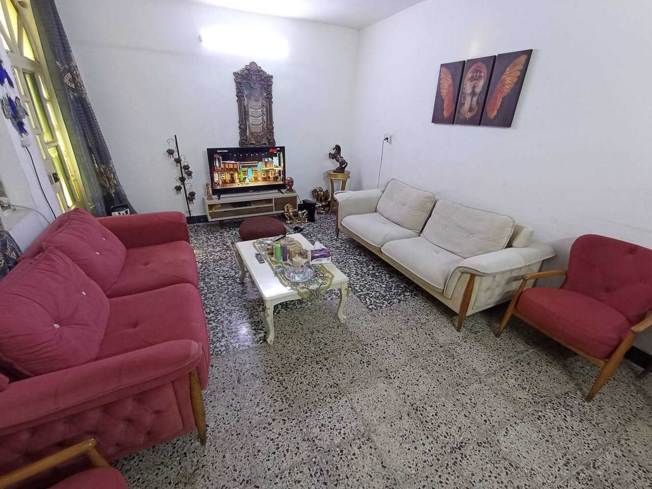 تخم تركي 8 مقاعد ✨ موردن لونين تخم سرير ظهر متحرك ✨
 فريم خشب ثقيل اسفنج ضغط عالي قماش ووتر بروف ..
نظيف جدا بدون ضرر 
المكان : بغداد الغزالية
السعر :  ٥٠٠ الف


**إذا كنت صاحب هذا الإعلان وتريد حذفه لأي سبب، رجاءا أرسل رسالة إلى الدعم الفني**
