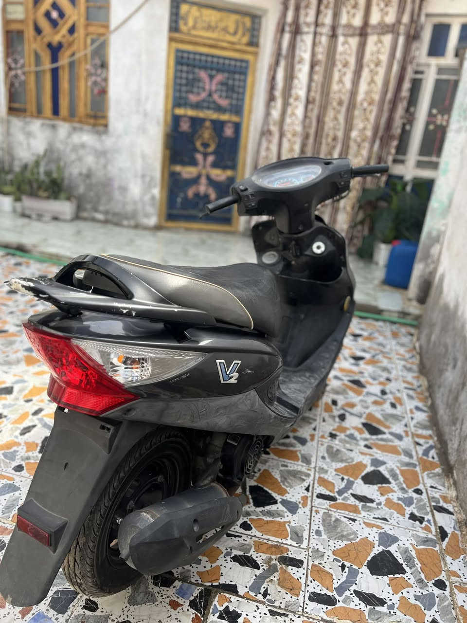 سلام عليكم كامو  موديل 16 صالي شهر من مشتريها ومتوازي علا بيعتها نضافا مثل الي بل صور 
متواج علا هاي صفحه 
رقمي ***********
 بي واتساب
