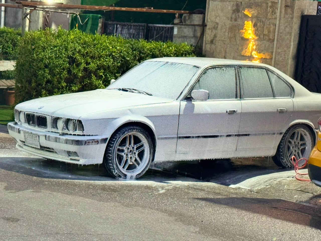 سلام عليكم للبيع او مراوسه بي ام موديل 1991 محرك525بلادي كيراوتماتيك تبريد شغال منضمة كامله جديد جام كهربأي سياره جاهزة صدر باتري كلها جديد خير من الله بدون مصرف سعر 47 (***********) كركوك, العراق
