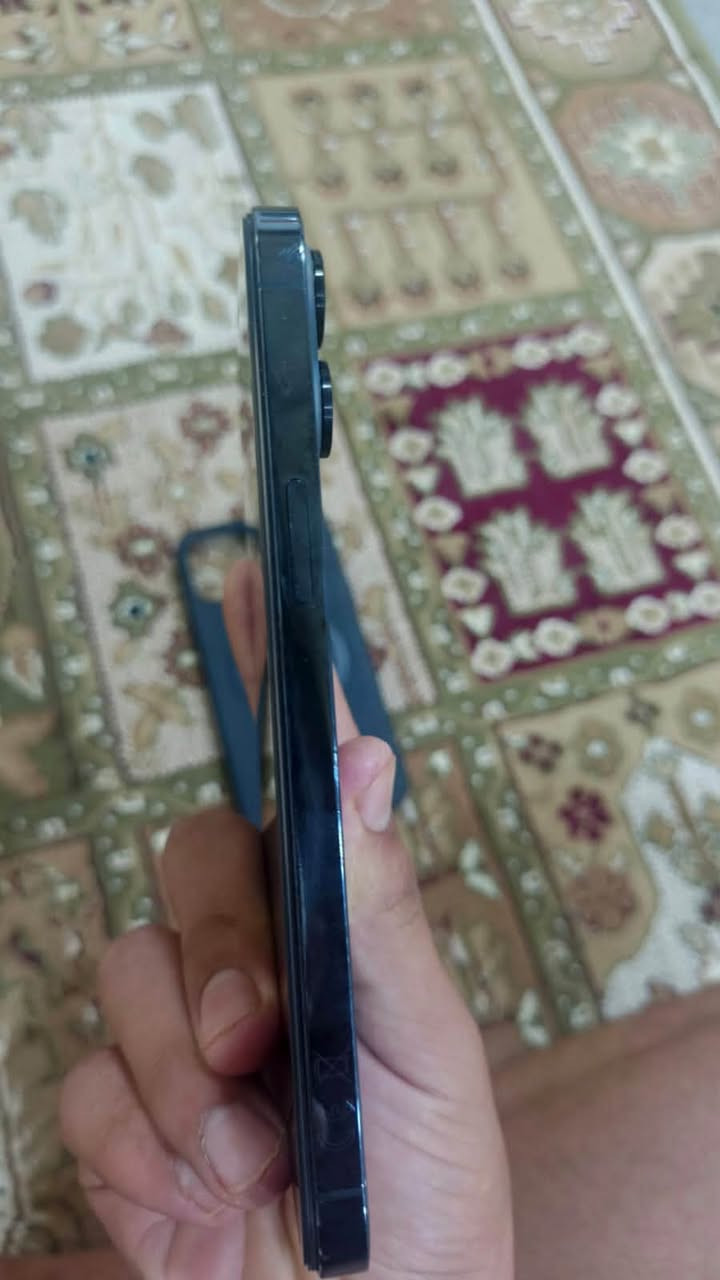 سلام عليكم ايفون 12برو ماكس  مبداله بطاريه وشاشه  ذاكر 512 جهاز شاص حلو كله شغال مابي اي خلل سعرو 290وبي مجال ‭***********‬
