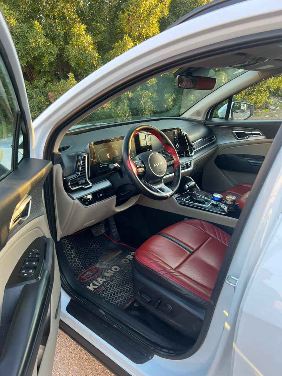 سلام عليكم سبورتج ٢٣ ماشيه ٤٨ شماليه بسمي فولل سياره سعر ٢٠٧ رقم سونار مرفق ***********
