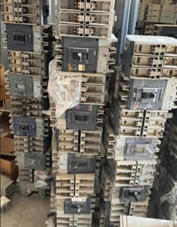 ألسلام عليكم يتوفر قاطع MG شنايدر فرنسي أصلي         👈٤٠٠ أمبير ١٢٥  أ...