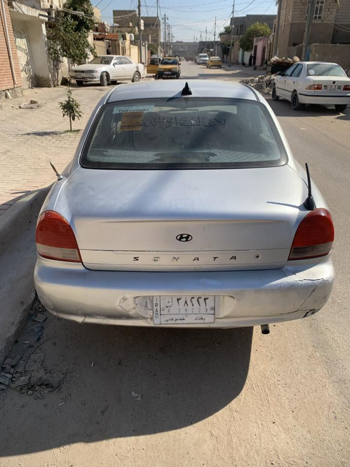 سوناتا منغولي موديل 2001رقم بغداد مشروع وطني سنوية لغاية 28 مكينه وكير وحدادية جاهزه نقص تبريد بس غراضه كله موجوده ومشدودة مكانه ديوانية والسعر45وبيه مجال قليل للاستفسار الاتصال***********
