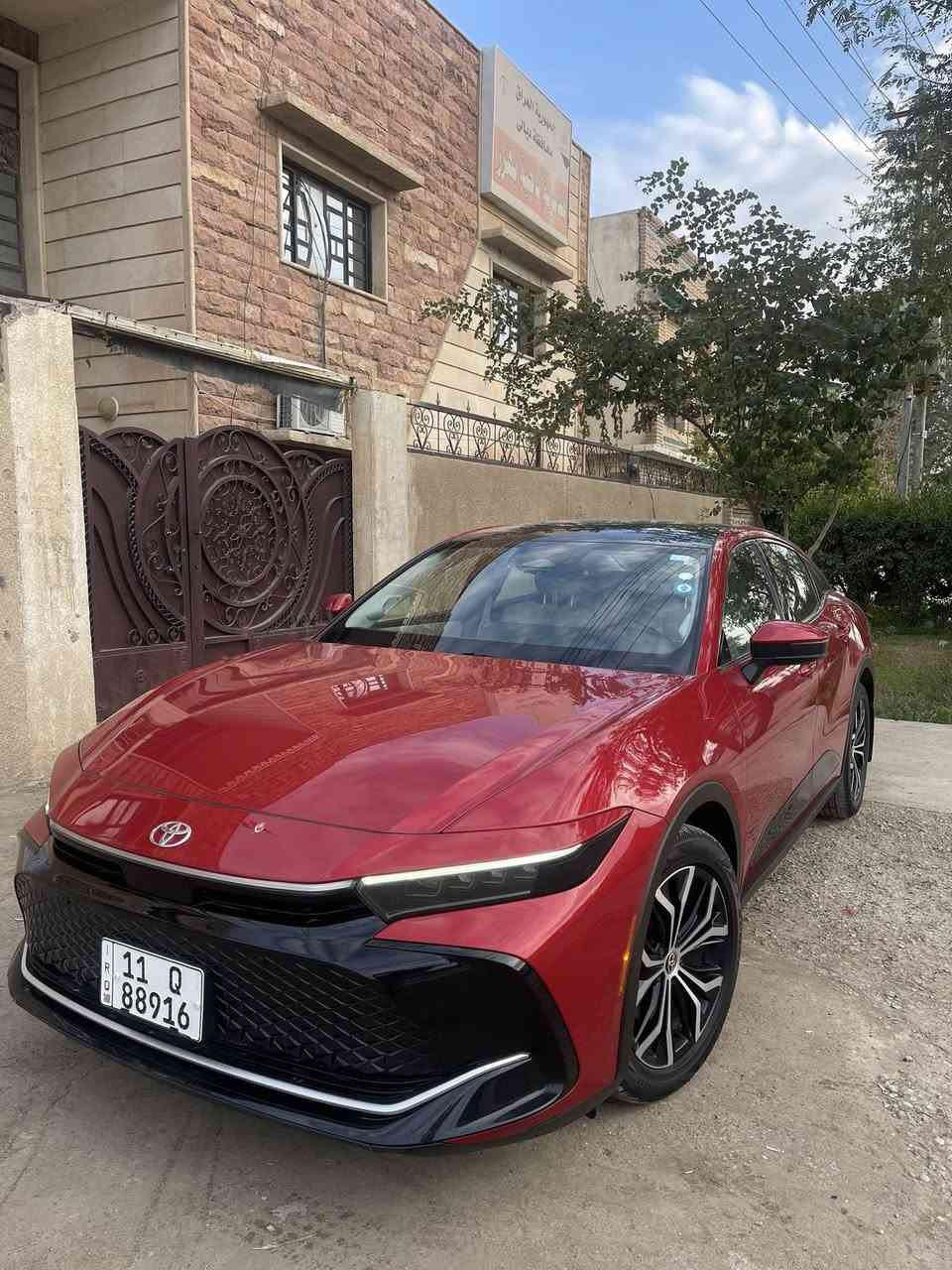 كراون موديل ٢٠٢٤ لمتد فول ماشيه٩٦الف مايل
ترقيم جديد بارحه بسمي بغداد
حادثه فقط بارد بجاملغ الخلفي ايرباك برده فقط
فول سياره لمتد
بصمه تشغيل 
بصمه ابواب
داخل بيجي 
بانوراما
كشنات الاماميه تدفئه تبريد
كشنات الخلفيه تدفئه
ستيرن هيتر
رادرات
شاشه وكاميرا خلفيه
مكانه ديالى بعقوبه ***********متوفر اتصال واتساب
سعرها ٢٨٥وبيه مجال
